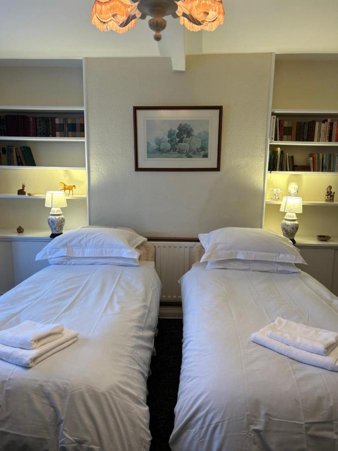 Lucy Cross Guest House 外观 照片