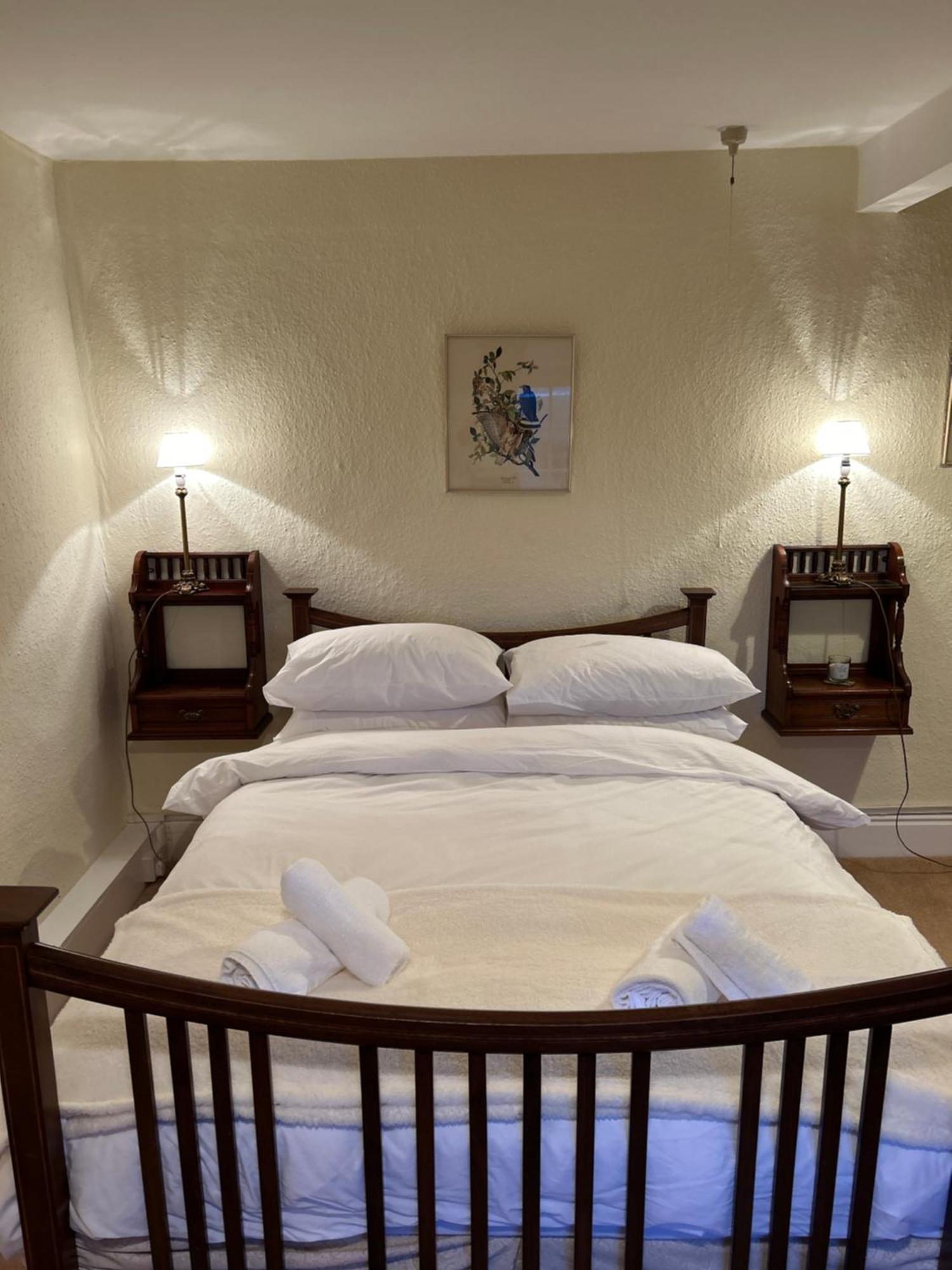 Lucy Cross Guest House 外观 照片
